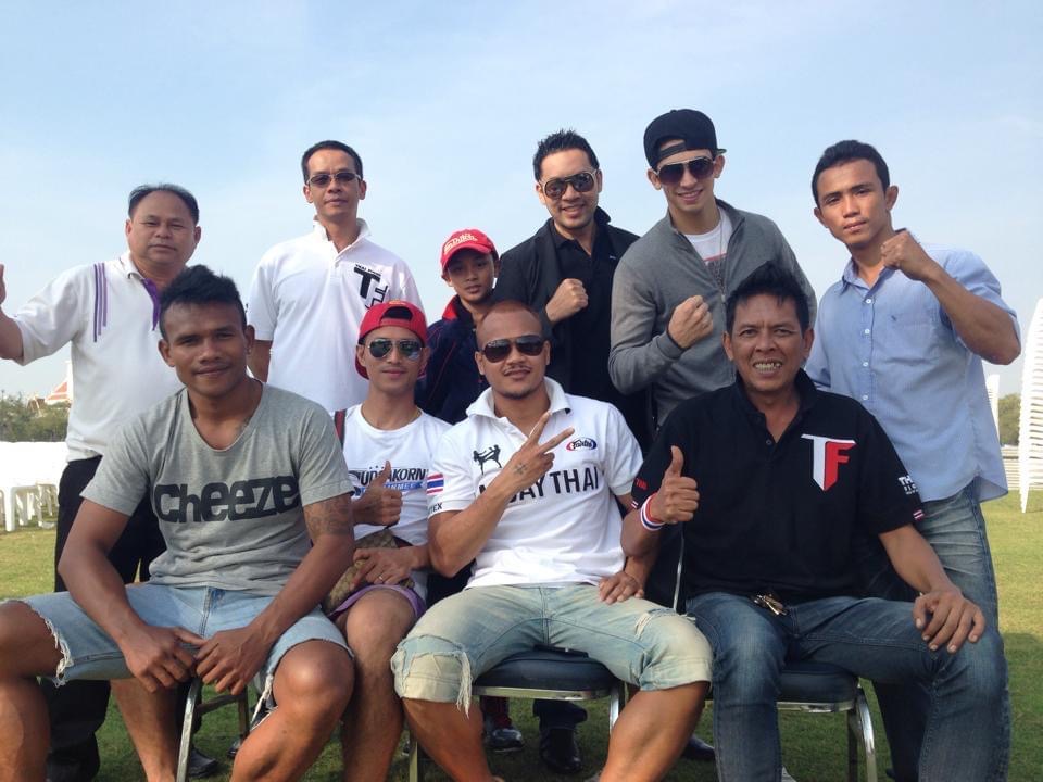 รวมนักชก THAI FIGHT กลางแจ้ง