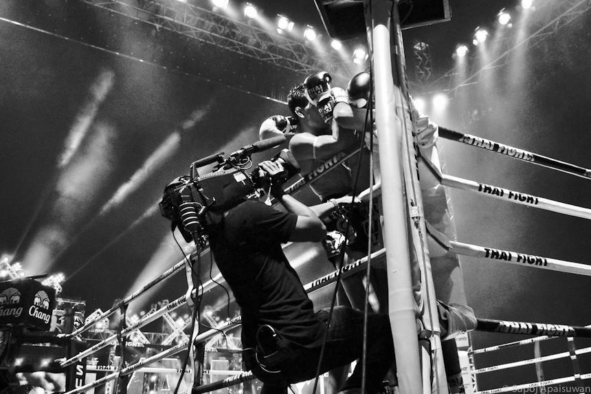โต๊ะกรรมการ THAI FIGHT ภูเก็ต · ทีมงาน